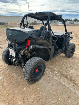 Buggy Can-Am Maverick Sport 1000R Negro