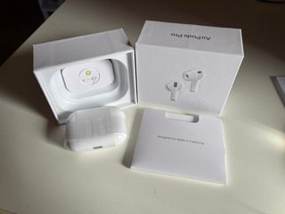 Auriculares blancos