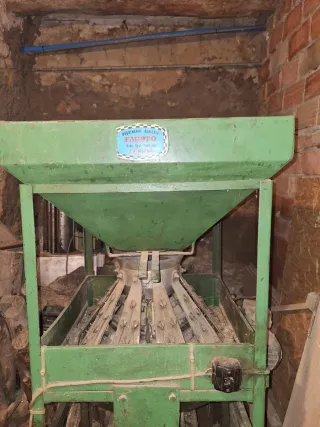 Máquinas peladoras de almendras