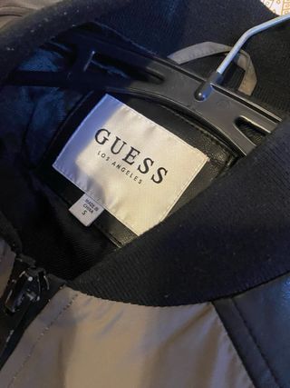 Chaqueta Guess Cuero Negra y Gris