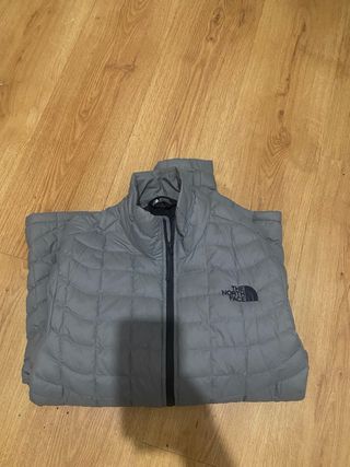 The North Face Thermoball plumífero hombre gris