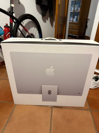Imac M3 24 pulgadas CPU 10 núcleos