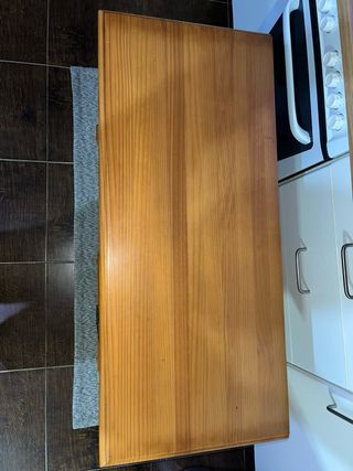 Escritorio de madera maciza