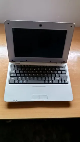 Mini Ordenador Portátil Netbook a Estrenar!