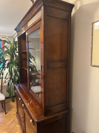 Cómoda de madera maciza con puertas y cajones