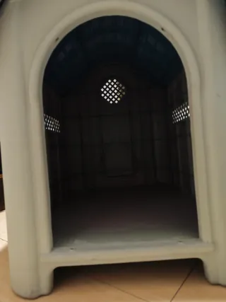 Caseta para perro de plástico