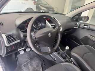 ¡¡80.000KM!! Peugeot 206 2011