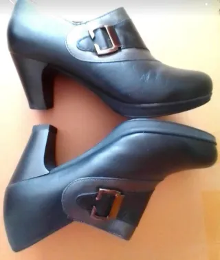 Botines tacón negros Made in Spain T.36