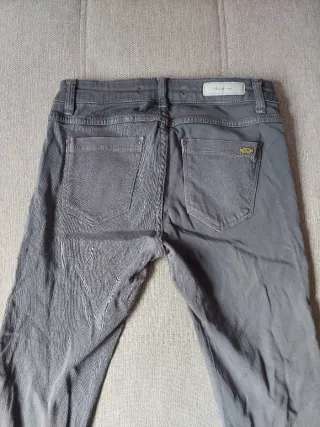 Lote 3 Pantalones y 1 Falda Stradivarius T.38