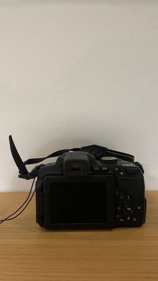 Cámara Nikon Coolpix P600 Negra