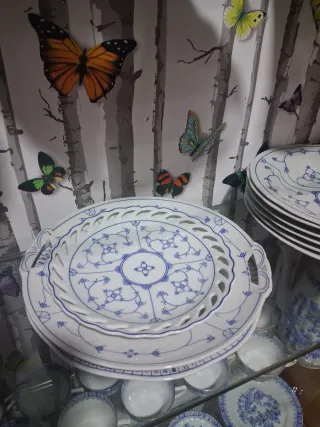 Antigua vajilla alemana porcelana azul y blanco