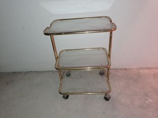 Mesita auxiliar metal y cristal