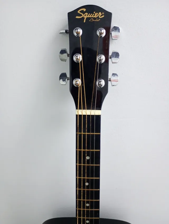 Guitarra acústica Squier (Fender)
