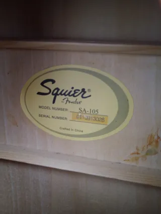 Guitarra acústica Squier (Fender)