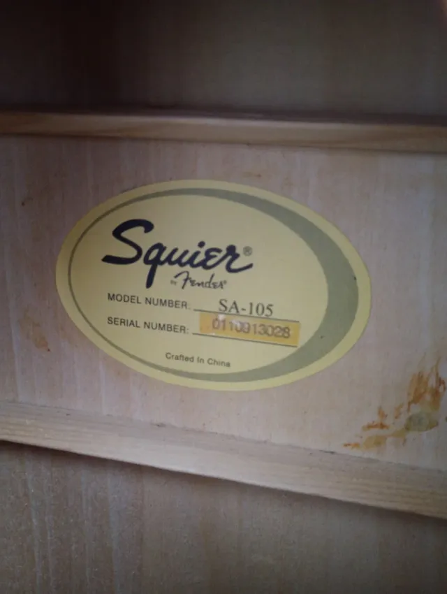 Guitarra acústica Squier (Fender)