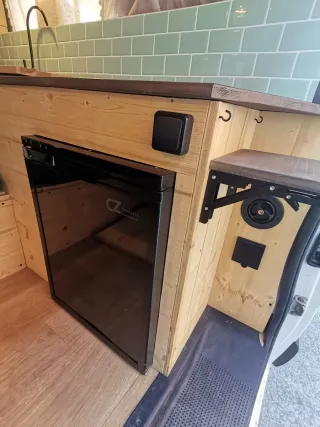 Opel Vivaro CAMPERIZADA ETIQUETA B