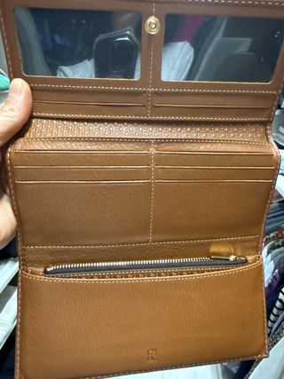 Monedero Carolina Herrera Marrón