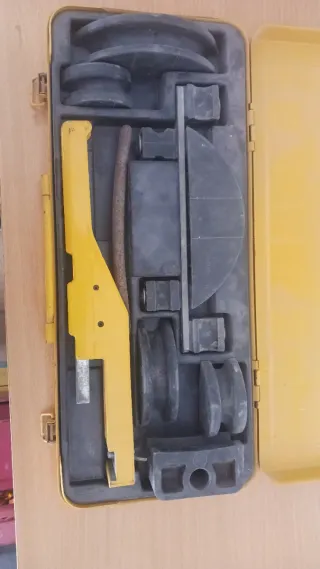 Curvadora cobre y multicapa de la marca Rems