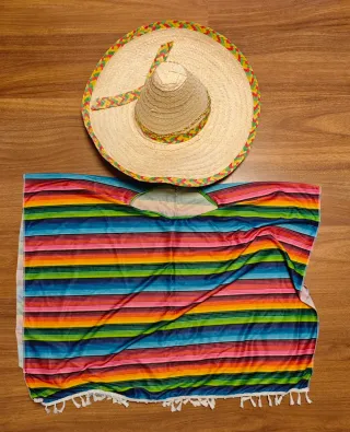 Disfraz poncho y sombrero mexicano