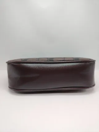 Bolso Marrón con cadena Dorada