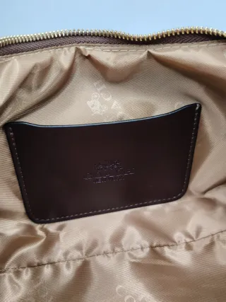 Bolso Marrón con cadena Dorada