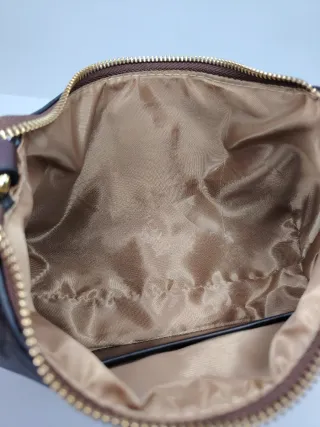 Bolso Marrón con cadena Dorada