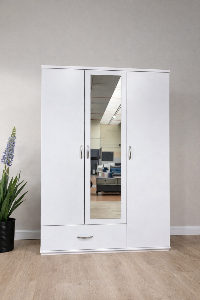 Oportunidad Aramrio de 3 Puertas con Cajon