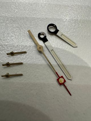 Breitling Avenger 44 Piezas