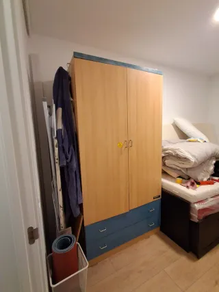 Armario juvenil 2 puertas con barra