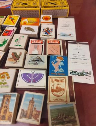 Lotto di 34 scatole di fiammiferi DIVERSE. TUTTO 5€