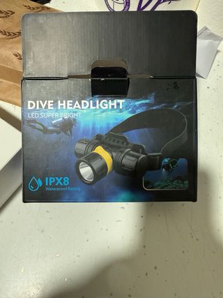 Linterna de buceo LED IPX8