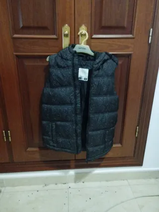 Chaleco niño negro Lefties