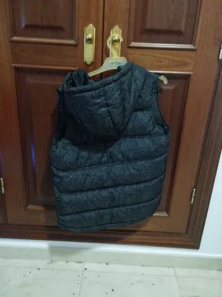 Chaleco niño negro Lefties