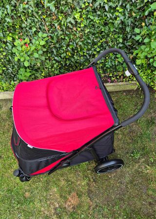Cochecito para perros PawHut plegable rojo y negro