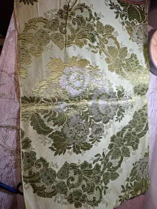 Tela bordada seda y plata 71x45 cm