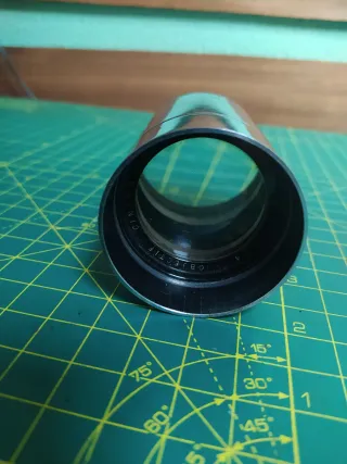 Lente para proyector cine antiguo.