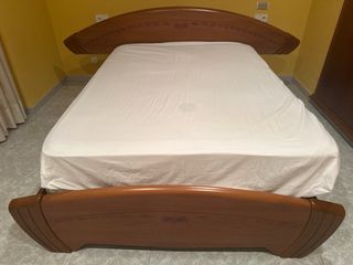 Estructura de cama de madera