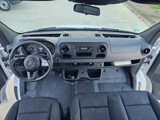 Mercedes-Benz Sprinter 2021