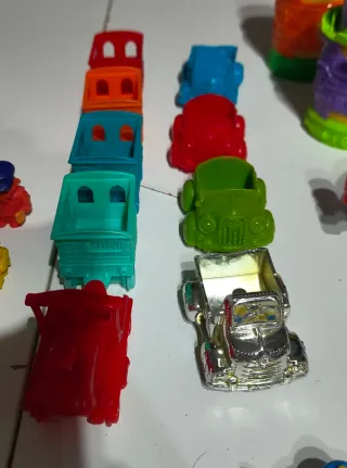 Lote Figuras y vehículos SuperZings