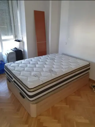 Canapés y colchones nuevos