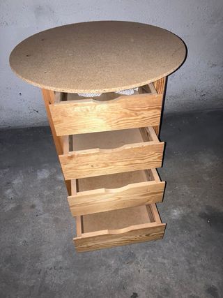 Mesa organizadora de madera redonda