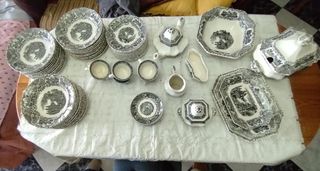Vajilla Cartuja Porcelana Negra y Blanca