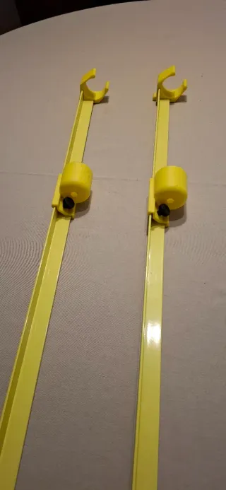 2 Soportes para cañas de pesca amarillos