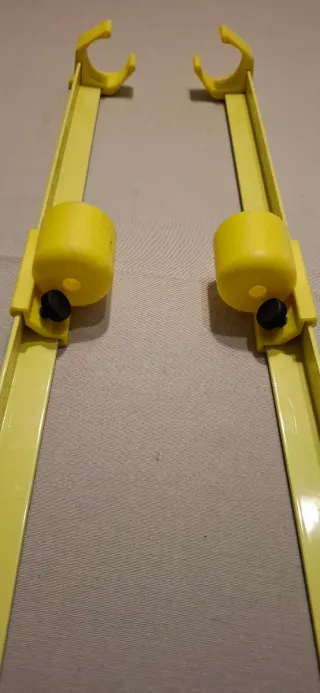 2 Soportes para cañas de pesca amarillos