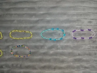 Pulseras de cuentas hechas a mano