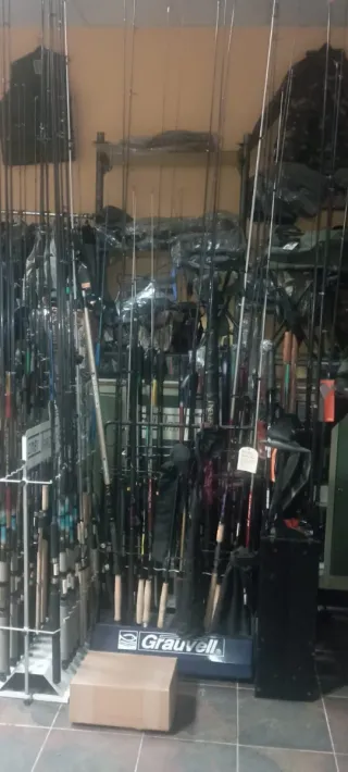 Ropa de caza y pesca: chaleco naranja