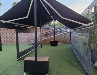 Toldo para terraza de bar