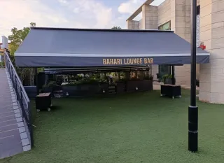 Toldo para terraza de bar