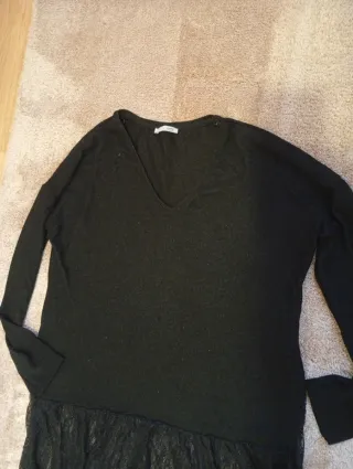 Camiseta negra con encaje mujer Zara talla S