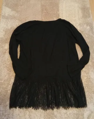 Camiseta negra con encaje mujer Zara talla S